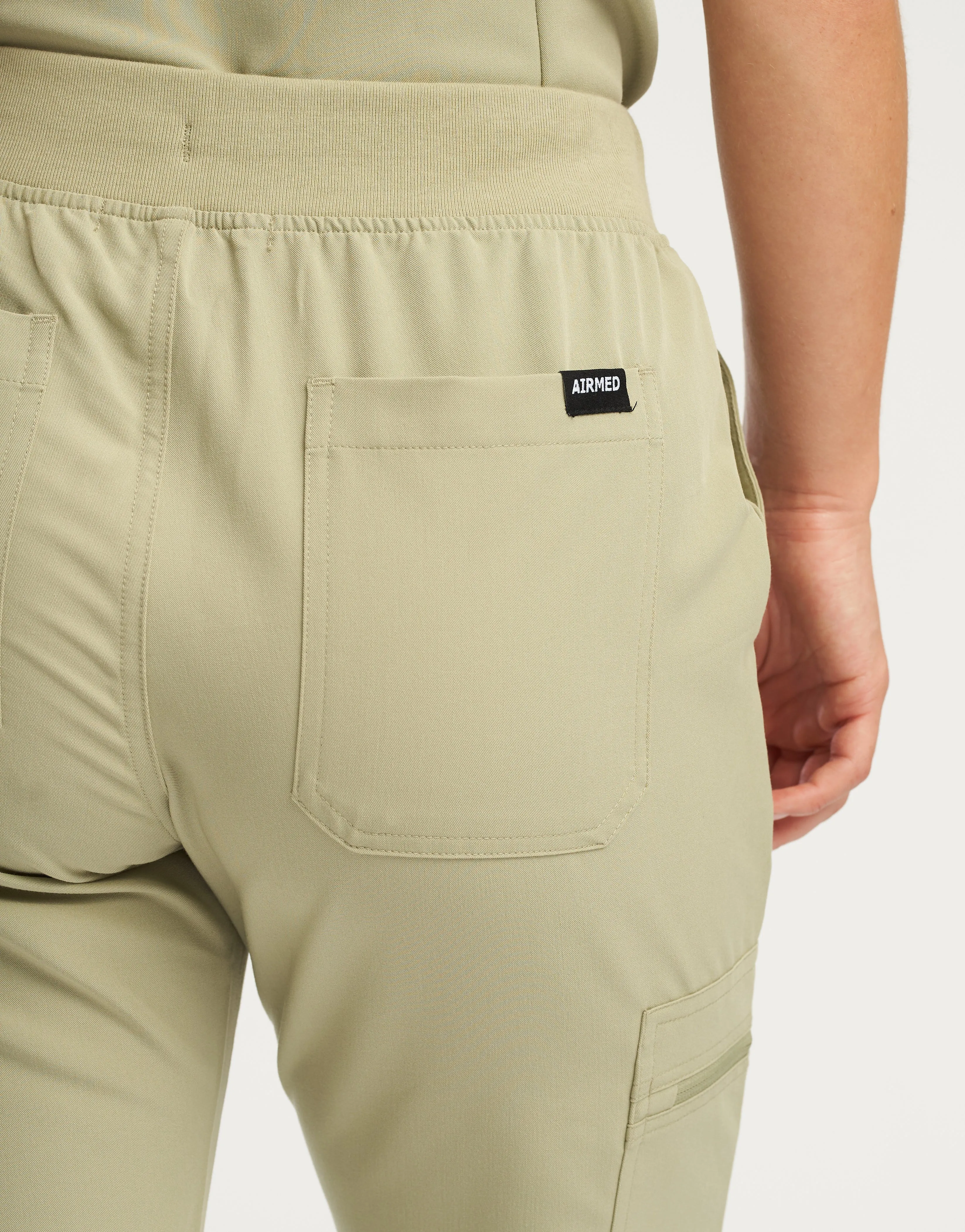 Essential Multi-Pocket Scrub Pants - Matcha