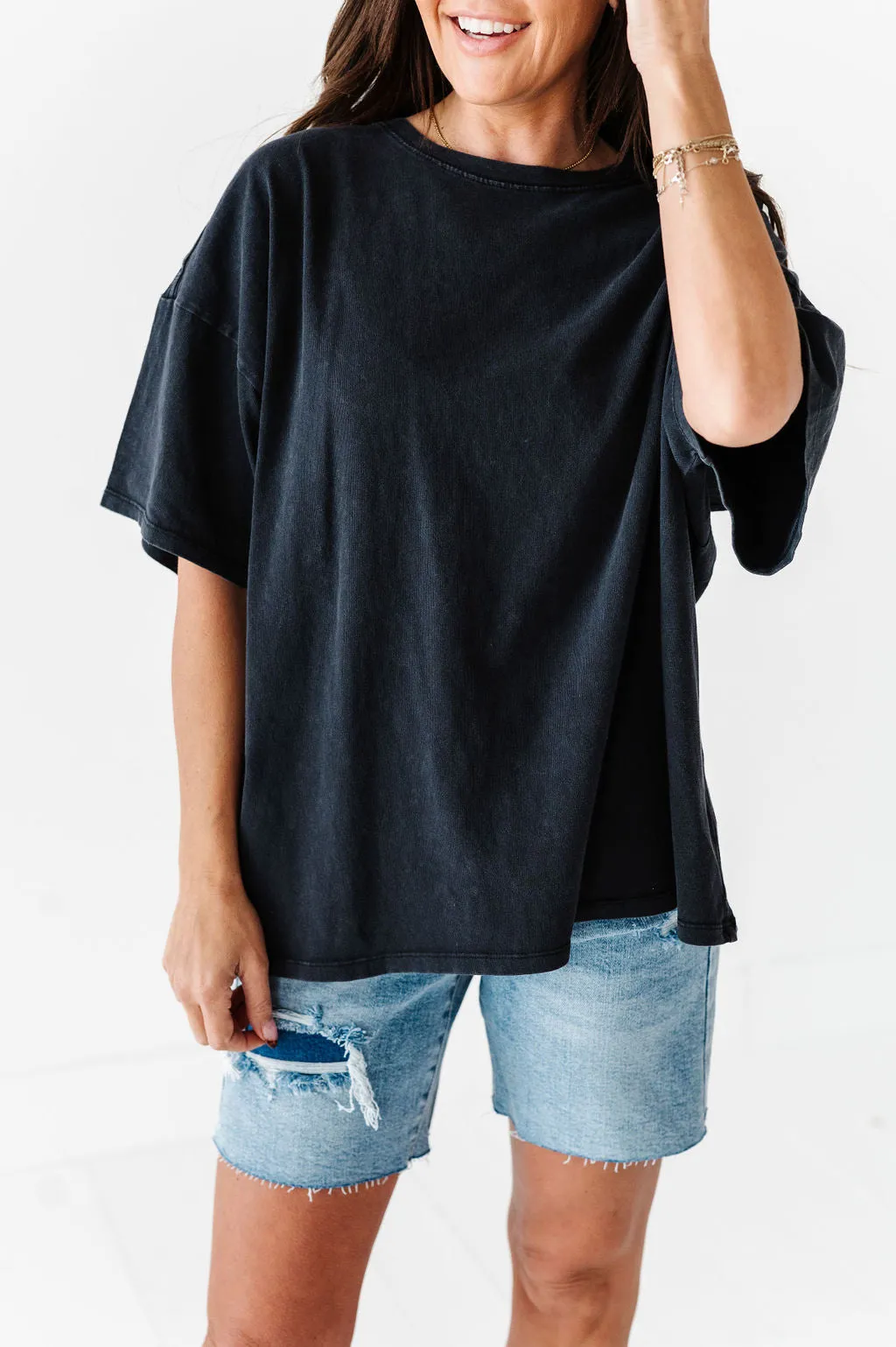 Lisa Oversized Boyfriend Tee in Black