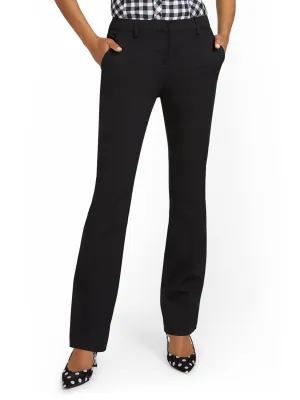 Mid-Rise Bootcut Pant